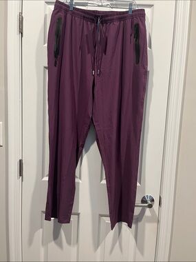 Men's Plum Lightweight Jogger‎ Pants with Zip Pockets Size 40 Waist.